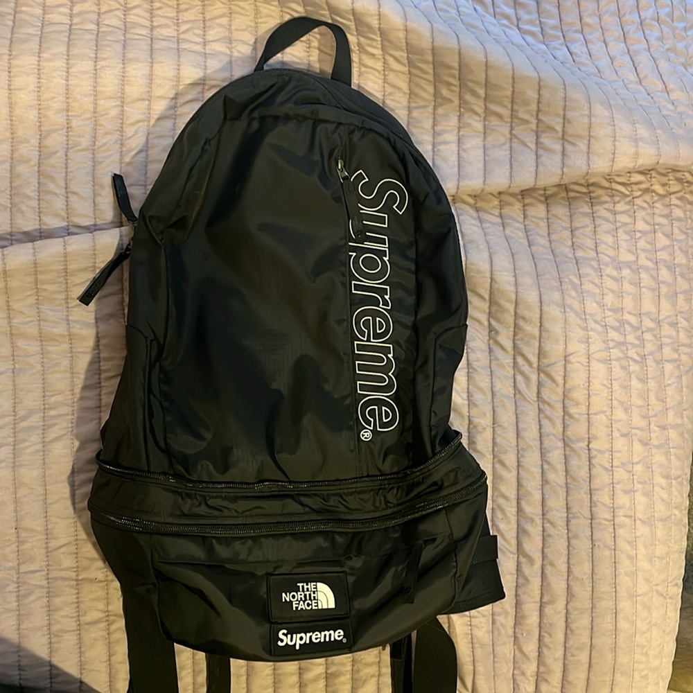 Supreme x The North Face trekking backpack/ fanny pack